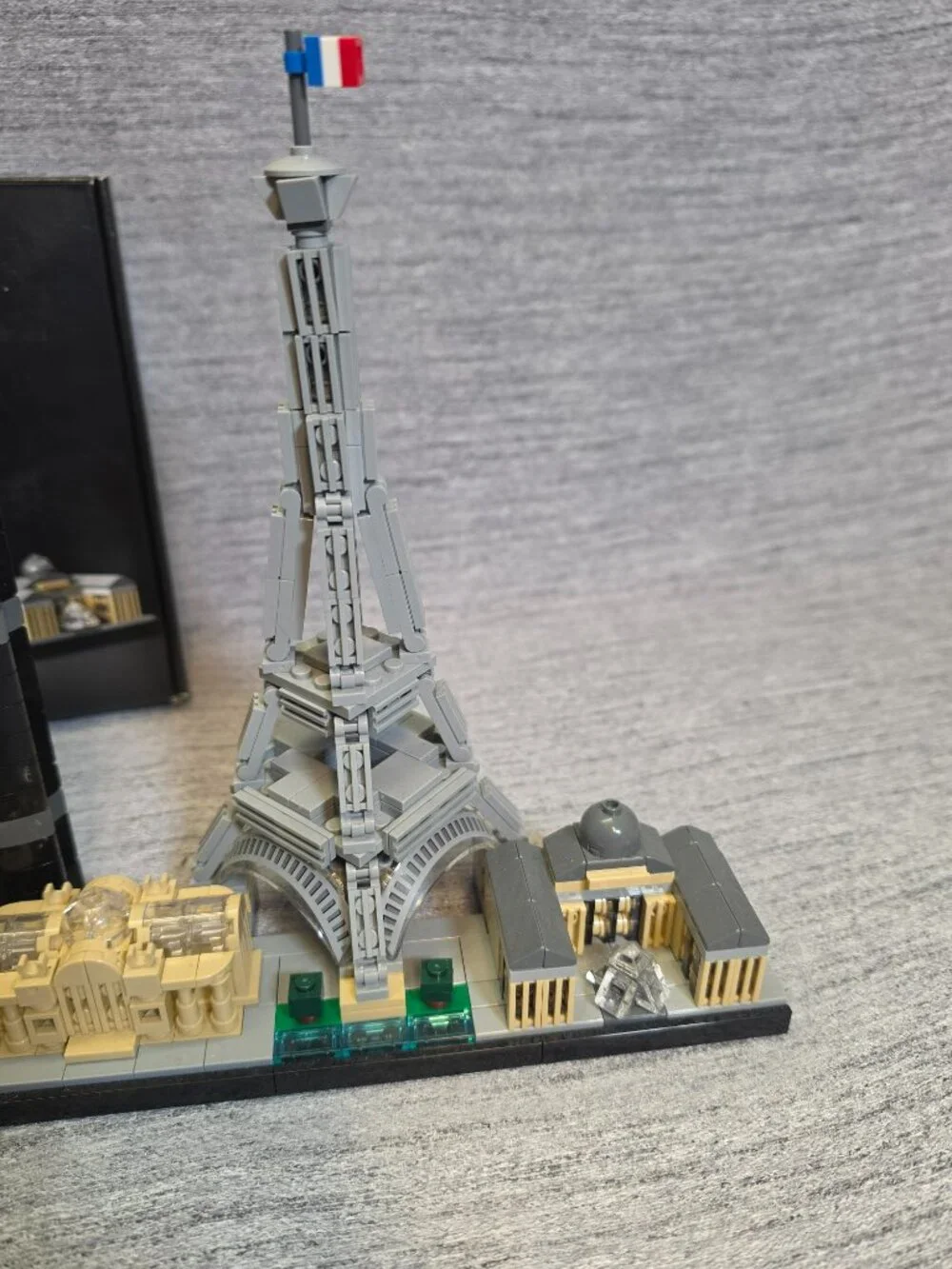 Lego Architecture Paris 21044